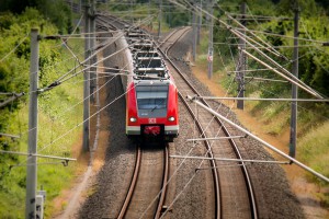 train-797072_960_720